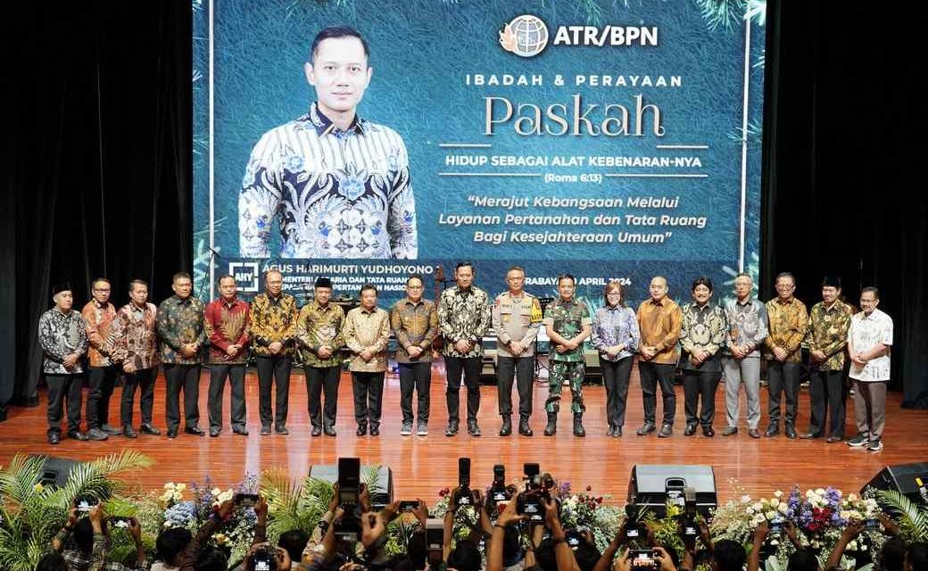 Momen Perayaan Paskah, Menteri AHY Serahkan 16 Sertipikat Tanah Gereja di Wilayah Jawa Timur