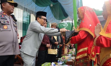 Pj Wali Kota Menghadiri Kegiatan Perayaan HUT ke-15 Kecamatan Latina dan pelantikan LKAAM 2023-2028 Kecamatan Latina