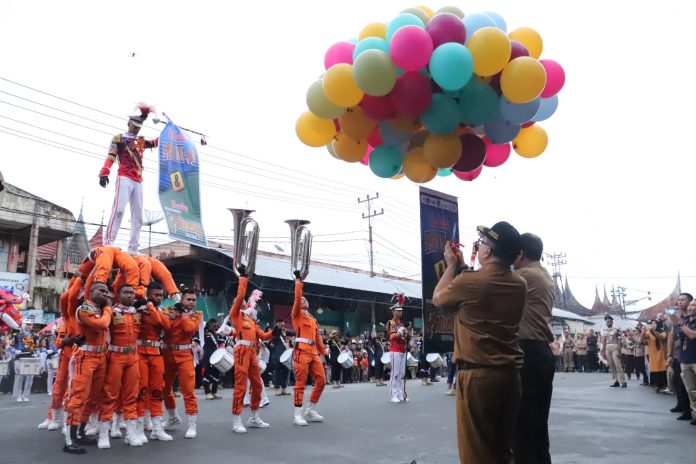 Pj Wali Kota Jasman Puji Penampilan Marching Band IPDN dan Launching Festifal Botuang