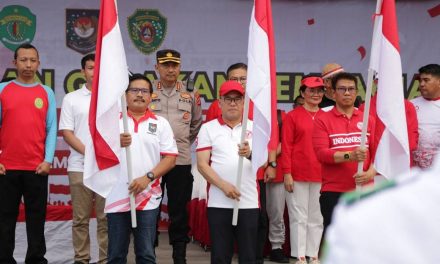 Semarakkan HUT Ke-79 Kemerdekaan RI, Kemendagri Gelar Pencanangan Gerakan Pembagian 10 Juta Bendera di Penajam Paser Utara