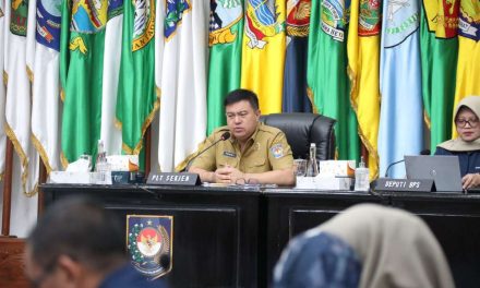 Plt. Sekjen Kemendagri Minta Pemda Perhatikan Kenaikan Harga Cabai Rawit, Minyak Goreng, dan Beras