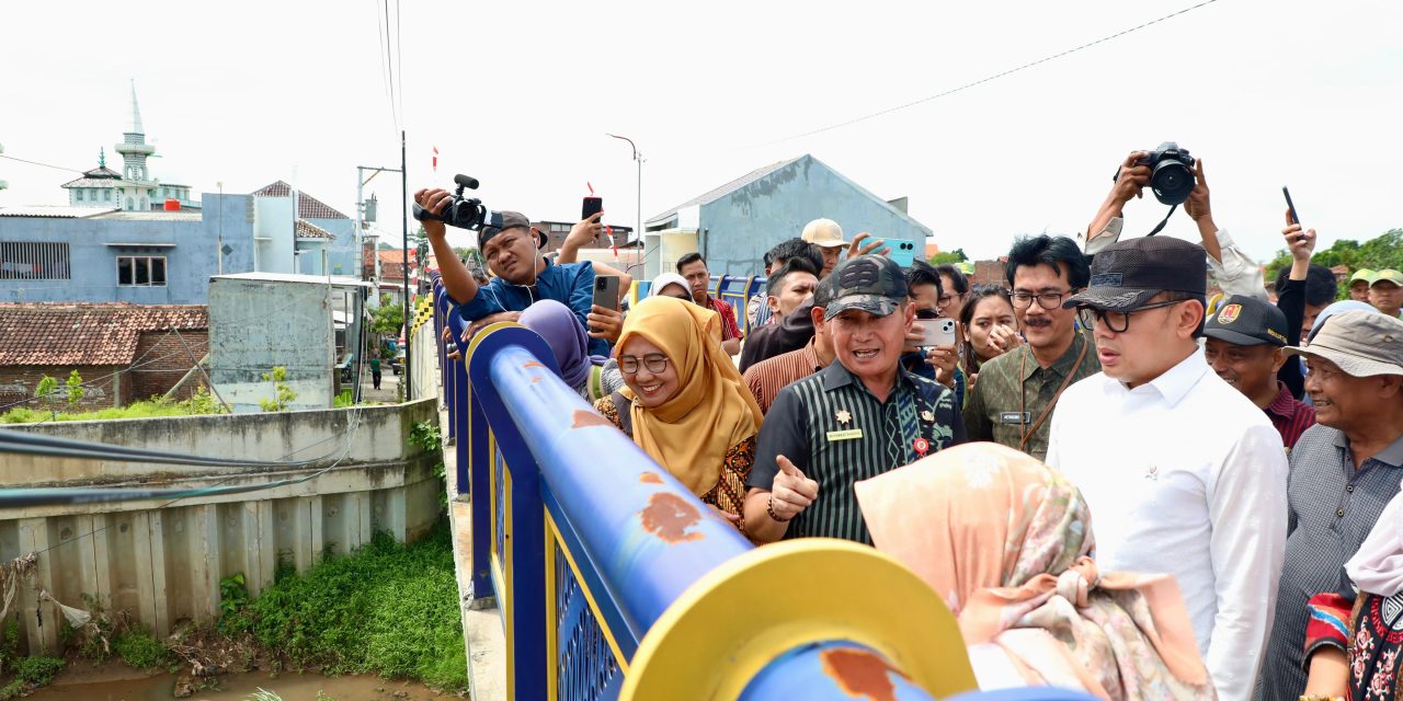 Genjot Hasil Produksi Panen, Wamendagri Bima Arya Cek Kondisi Irigasi di Jawa Tengah