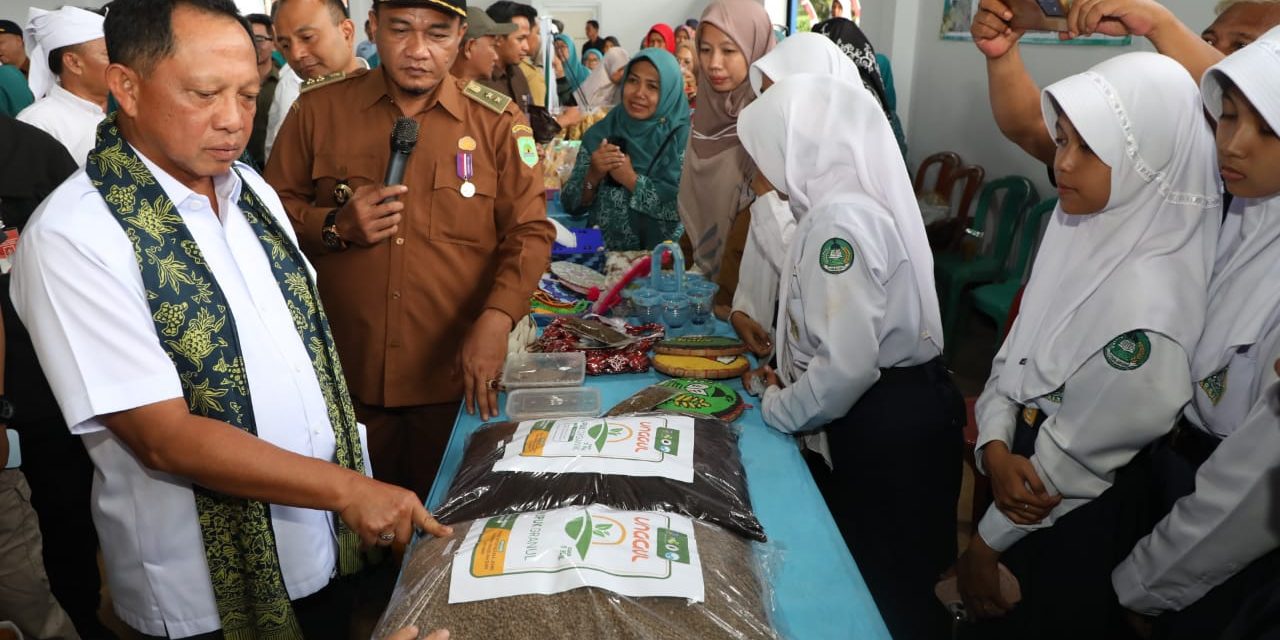 Mendagri Apresiasi Desa Wantilan Subang Kelola Sampah Berbasis BUMDes dan Libatkan Masyarakat