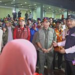 [UPDATE] – Tinjau Pos Pengungsian Banjir Kota Bekasi, Kapala BNPB Pastikan Pemenuhan Kebutuhan Dasar Warga Terdampak